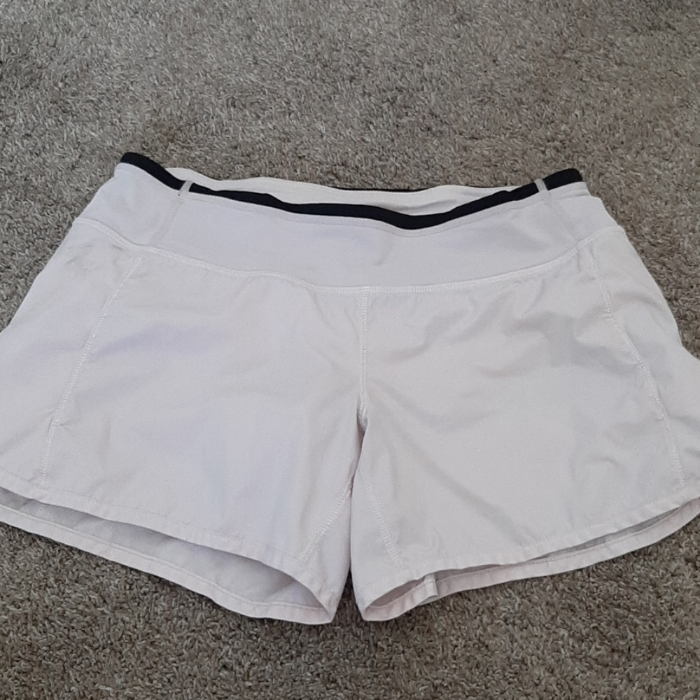 lululemon light pink shorts 4